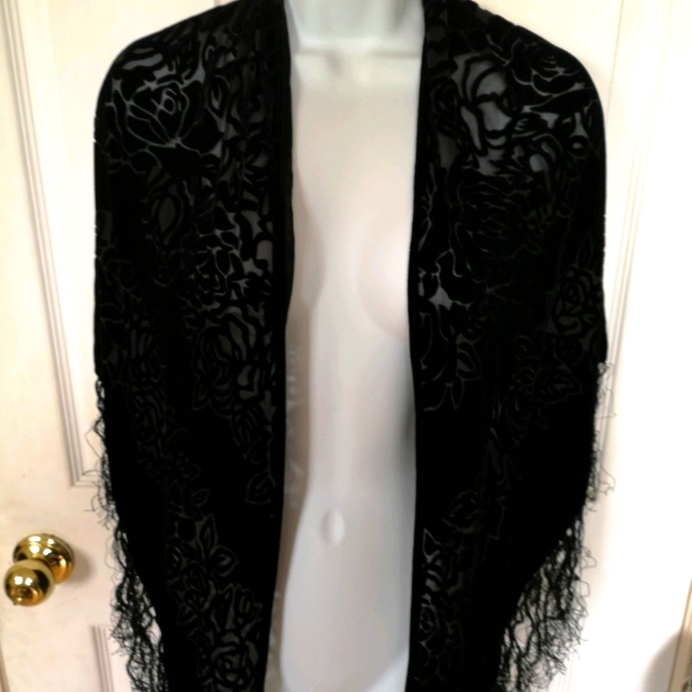 Vintage embroidered shawl